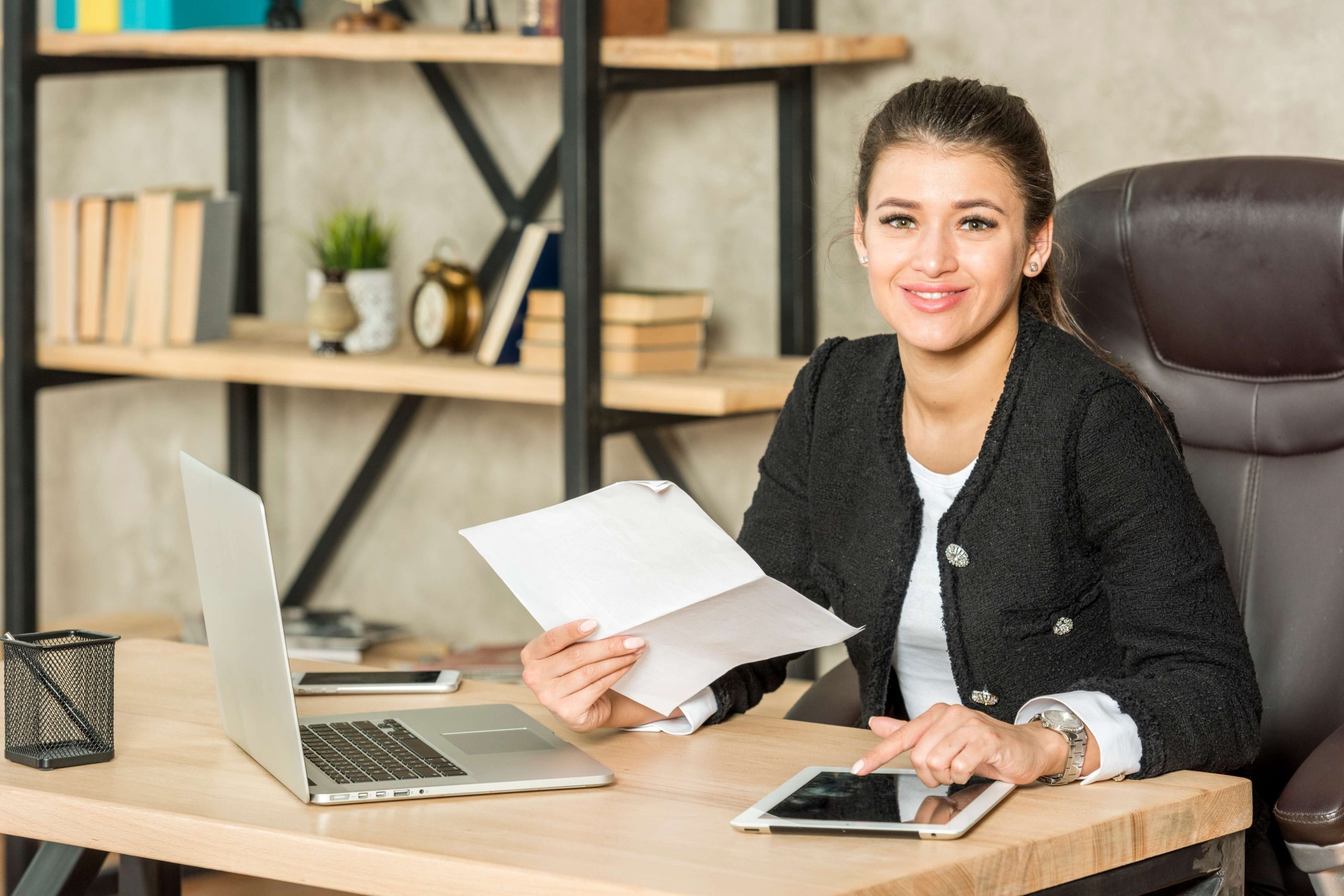 Benefits of Working With an EOR Service Provider in India in 2025